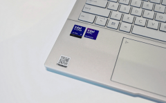 满脚外设毗连、数据传输等用机需求；而32GBLPD